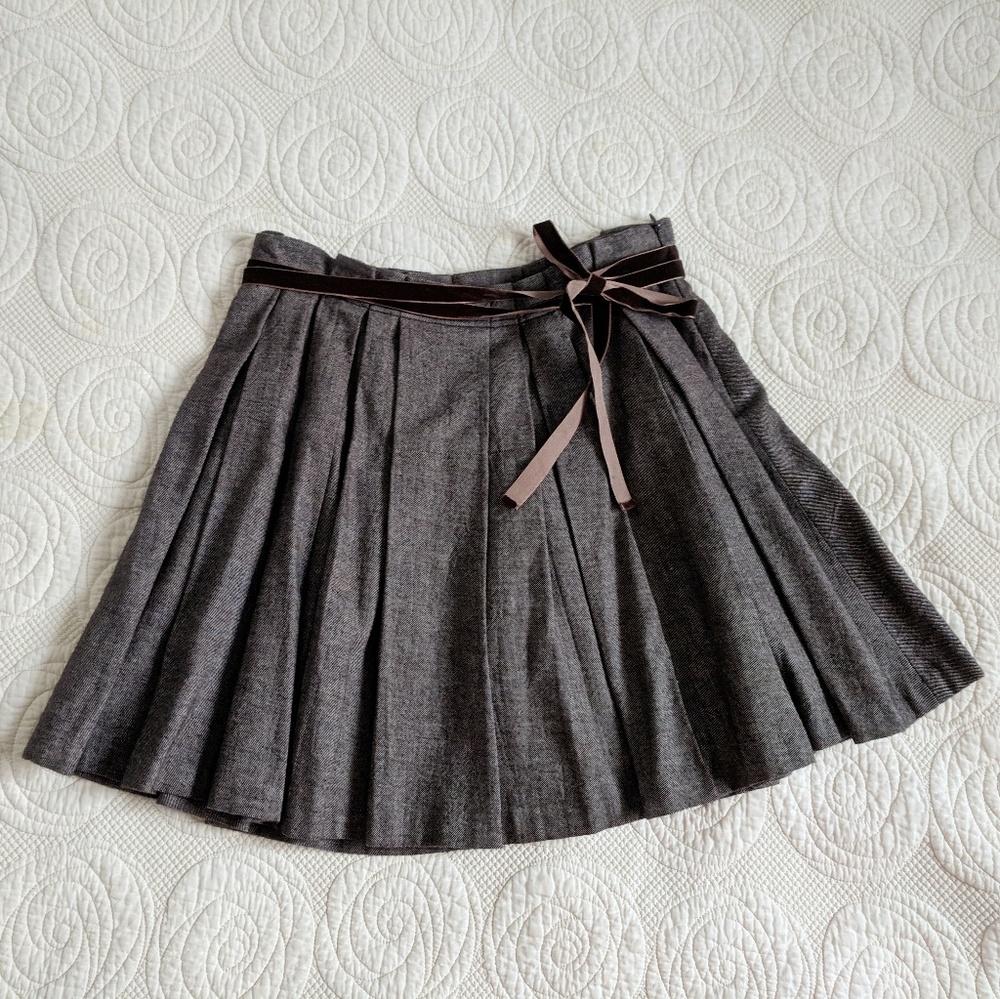 Cute pleated brown skirt with bow XS Korean